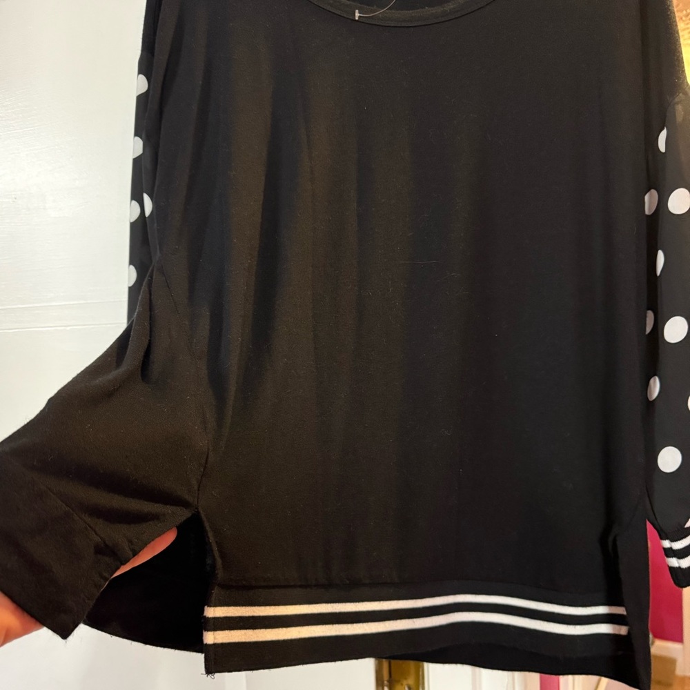 Chenault Black Sweatshirt with Polka Dot Sleeves - Picture 4 of 7